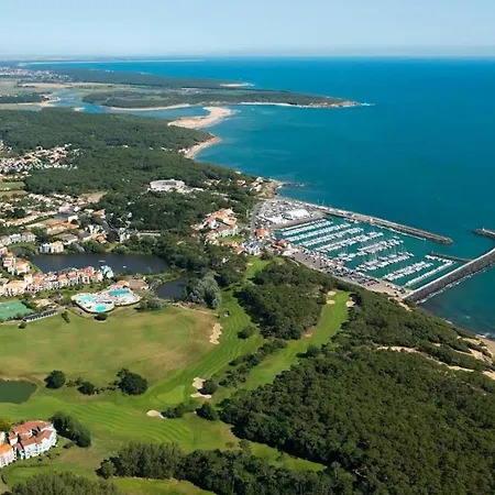 Apartment T2 Au Coeur Du Golf De Port Bourgenay